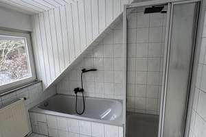 Ansprechende 3-Zimmer Dachgeschosswohnung mit Balkon in Düdelsheim – Die vollständige Adresse der Immobilie erhältst du vom Anbieter., 63654 Büdingen – Vorschaubild 12