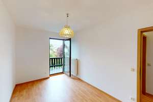 Modernisiertes Reihenmittelhaus mit Garten, Balkon und Keller in München-Perlach – Wilhelm-Hoegner-Straße 42, 81377 Altperlach, München – Vorschaubild 7