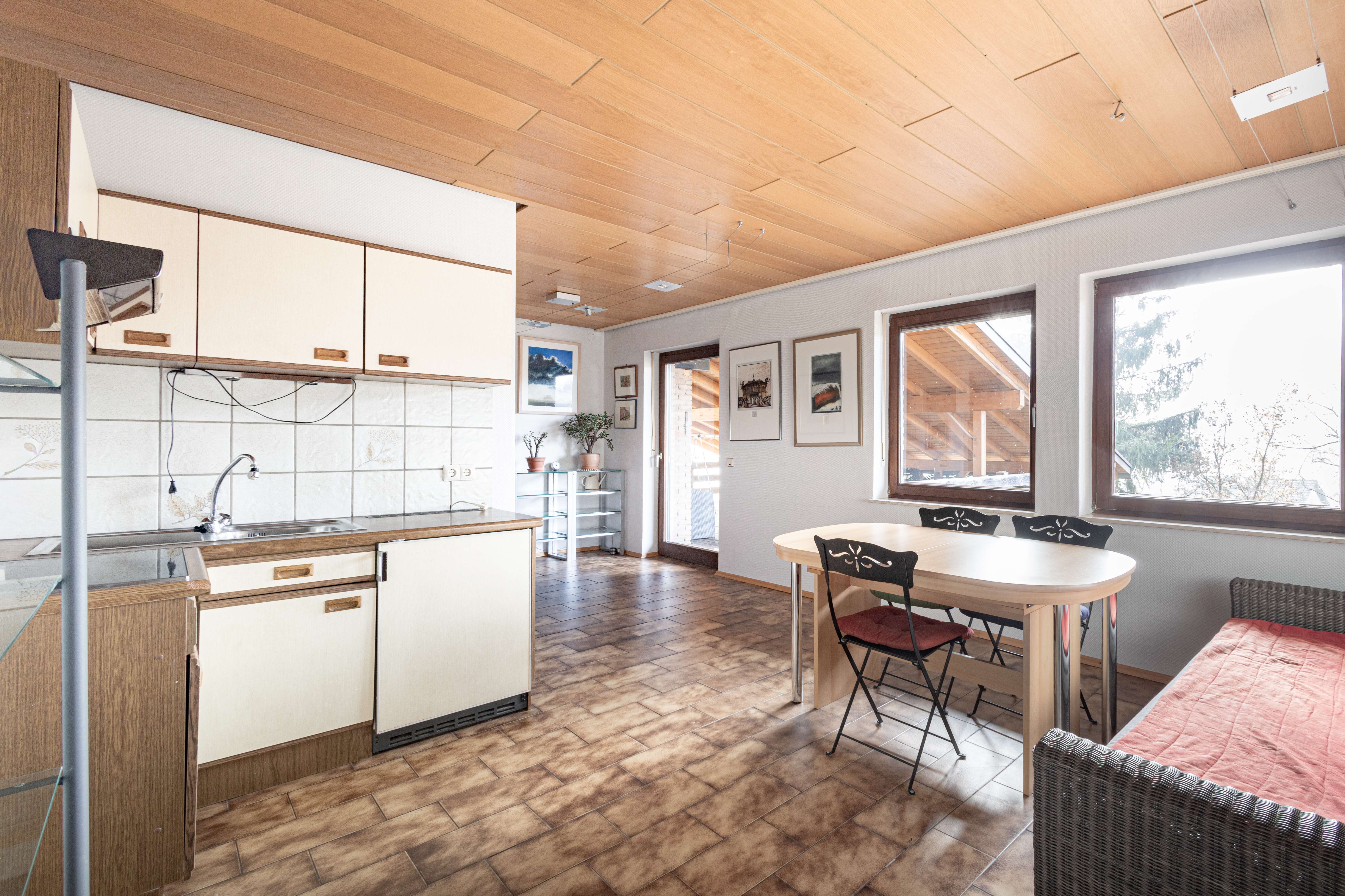 Immobilie in Münchweiler am Klingbach - Energetisch aufgewertetes Haus am Waldrand-Südhanglage - Bild 1