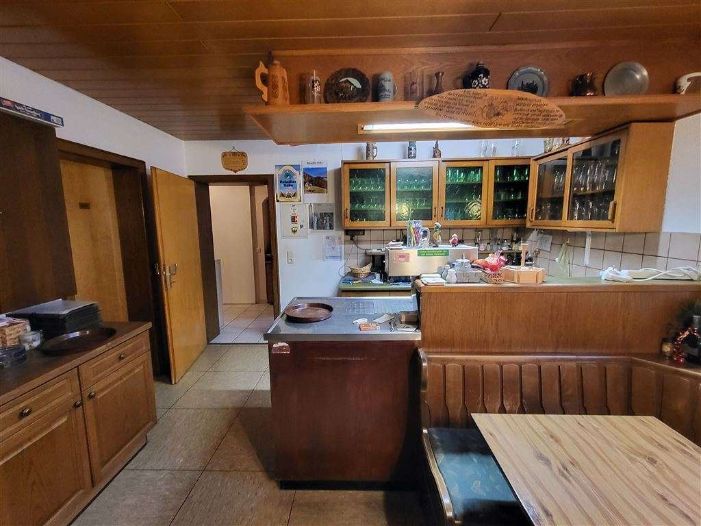 Immobilie in Schillingsfürst - „WOHNHAUS MIT VIELEN NUTZUNGSMÖGLICHKEITEN“ EFH MIT GEW. ERWEITERUNG IN 91583 SCHILLINGSFÜRST - Bild 4