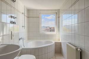 3-Zimmer-Dachgeschosswohnung mit Terrasse und Aussicht – Die vollständige Adresse der Immobilie erhältst du vom Anbieter., 10365 Lichtenberg (Ortsteil), Berlin – Vorschaubild 8