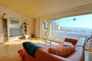 Einfamilienhaus mit guter Aufteilung und Blick über Plochingen! – Esslingen (Kreis) – Vorschaubild 1