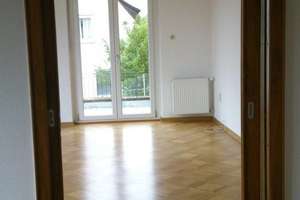 Zweifamilienhaus mit unverbaubarem Blick auf das Saaletal – Die vollständige Adresse der Immobilie erhältst du vom Anbieter., 97616 Bad Neustadt an der Saale – Vorschaubild 9