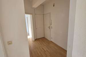 Lichtdurchflutete 3 Zimmer Wohnung im Herzen  von Bonn Kessenich mit Einbauküche! – Im Sonnenpütz 14, 53129 Dottendorf, Bonn – Vorschaubild 13