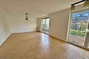 Junges Einfamilienhaus in ruhigem Wohngebiet mit Vollkeller- Familienobjekt – Steinburg (Kreis) – Vorschaubild 2
