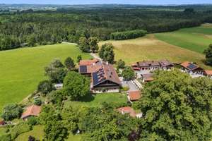 Wohnen mit Seele: Saniertes Bauernhaus mit Alpenblick in idyllischer Alleinlage – Die vollständige Adresse der Immobilie erhältst du vom Anbieter., 83104 Tuntenhausen – Vorschaubild 7