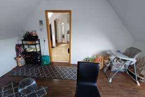 Gepflegte DG-Wohnung mit Ausblick,EBK-Übernahme,Toplage Feuerbach-Zentrum,ÖPNV perfekt,TLB m. Dusche – Rendlenstraße 12, 70469 Feuerbacher Tal, Stuttgart – Vorschaubild 4