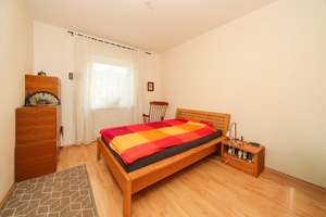 Top-Lage Dortmund-Höchsten
Attraktiver Bungalow im Erbbaurecht – Die vollständige Adresse der Immobilie erhältst du vom Anbieter., 44267 Holzen, Dortmund – Vorschaubild 9