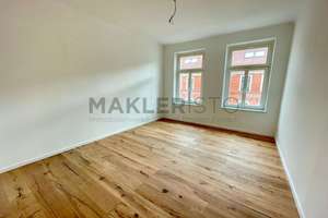 **Lichtdurchfluteter Erstbezug – 2 Zimmer mit Tageslichtbad, offener Wohnküche & Balkon**