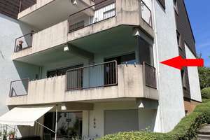 N`hausen (ruhig, Nähe Ortsmitte): Freie 3,5-Zi.-ETW (EG) mit großem Balkon und KFZ-Stellplatz! – Kreuzweg 2c, 65527 Niedernhausen – Vorschaubild 2