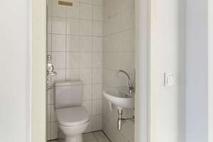 Lichtdurchflutete 4-Zimmer Wohnung mit 2 Balkonen, Garage & Stellplatz. Sehr gute Infrastruktur. – Die vollständige Adresse der Immobilie erhältst du vom Anbieter., 51149 Westhoven, Köln – Vorschaubild 7