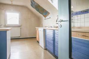 Interessantes Wohnhaus mit vielen Optionen in Margetshöchheim – Die vollständige Adresse der Immobilie erhältst du vom Anbieter., 97276 Margetshöchheim – Vorschaubild 12