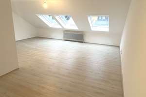 Ruhige, Sanierte, Helle 2,5-Zimmer WHG mit Tageslichtwannenbad, Einbauküche (o. E-Geräte) u. Garten – Heckinghauser Strasse 223, 42289 Heckinghausen, Wuppertal – Vorschaubild 4