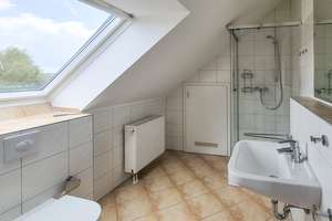 Moderne DHH mit Garten und eigener Solaranlage mit Blick ins Grüne – Die vollständige Adresse der Immobilie erhältst du vom Anbieter., 40589 Himmelgeist, Düsseldorf – Vorschaubild 17