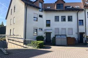 3-Zimmer-Dachgeschosswohnung mit Blick ins Grüne