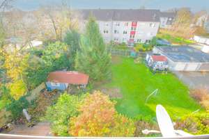 Helle 3 Zimmer-DG-Wohnung mit attraktivem Schnitt am beliebten Mattlerbusch