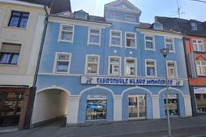 Frist renovierte 2,5 Raum-Wohnung