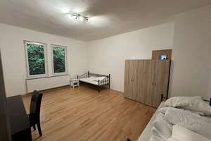 Mehrfamilienhaus mit großem Grundstück – seltene Gelegenheit in Philippsthal (Werra) – Die vollständige Adresse der Immobilie erhältst du vom Anbieter., 36269 Philippsthal (Werra) – Vorschaubild 14