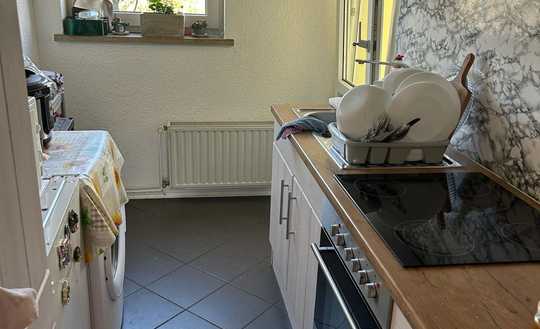 Kernsanierte 3 Zimmerwohnung mit Loggia