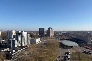 Toller Ausblick - Zentrale Lage, 1 Zi-Eigentumswohnung mit Loggia