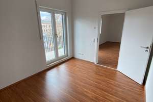 Neuwertige 3,5-Zimmer-Wohnung mit 2 Balkonen, Aufzug und TG-Stellplatz in zentraler Lage – Seminarstraße 7, 1067 Friedrichstadt, Dresden – Vorschaubild 6