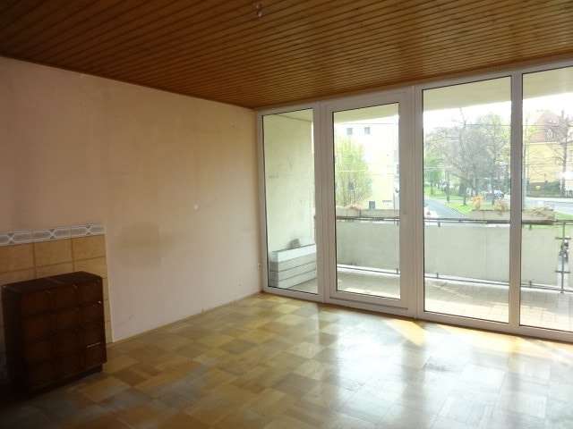 Sanierungsbedürftige 2,5 Zi, mit Balkon in Nbg Nord - Erbbaurecht, Nürnberg – Bild 2