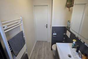 Wohnen über den Dächern der Bremer Neustadt - modernisierte 4-Zimmer-Wohnung mit Sonnenuntergängen! – 28201 Gartenstadt Süd, Bremen – Vorschaubild 6
