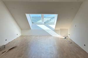 Stilvoll kernsanierte 2-Zimmer-Wohnung mit Balkon, Einbauküche und Panoramablick  – Die vollständige Adresse der Immobilie erhältst du vom Anbieter., 70192 Killesberg, Stuttgart – Vorschaubild 2