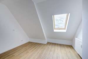 Notarkosten geschenkt: Gründerzeit-Dachgeschoss mit Innenhof-Balkon, offenem Wohnbereich & Keller – Handjerystraße 36, 12489 Adlershof, Berlin – Vorschaubild 12