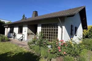 Gepflegtes Einfamilienhaus mit EBK, Balkon, schön angelegtem Garten und Aussicht – Die vollständige Adresse der Immobilie erhältst du vom Anbieter., 51545 Waldbröl – Vorschaubild 2