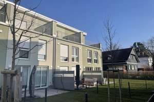 grosses Reihenhaus "RED", Keller, Westterrasse  -Samstagsbesichtigung (ab 13 Uhr) – Die vollständige Adresse der Immobilie erhältst du vom Anbieter., 12307 Lichtenrade, Berlin – Vorschaubild 3
