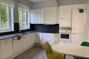 Familienvilla mit Garten - 179m² Wohnfläche! – Die vollständige Adresse der Immobilie erhältst du vom Anbieter., 81479 Solln, München – Vorschaubild 12