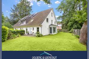 Gepflegtes Reihenendhaus mit Carport in beliebter und ruhiger Lage direkt am Rahlstedter Hegenwald – Die vollständige Adresse der Immobilie erhältst du vom Anbieter., 22143 Hamburg-Altstadt, Hamburg – Vorschaubild 1