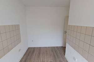 Geräumige 3-Zimmer-Erdgeschosswohnung mit BALKON – Lahrkampstraße 2, 33104 Schloß Neuhaus, Paderborn – Vorschaubild 10