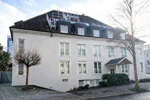 Traumhafte Maisonettewohnung mit 4,5-Zimmern im Saarlandstraßenviertel mit Süd-Loggia 