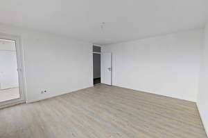 Modernisierte 3-Zimmer-Wohnung mit Loggia und grandiosem Ausblick – Neuselbrunn 31, 90471 Langwasser Nordwest, Nürnberg – Vorschaubild 2