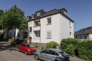 Landhausflair! Charmante 3,5-Raum-Maisonette mit rd. 110 m², Loggia und Garten in Stadtwald  – Die vollständige Adresse der Immobilie erhältst du vom Anbieter., 45134 Stadtwald, Essen – Vorschaubild 2
