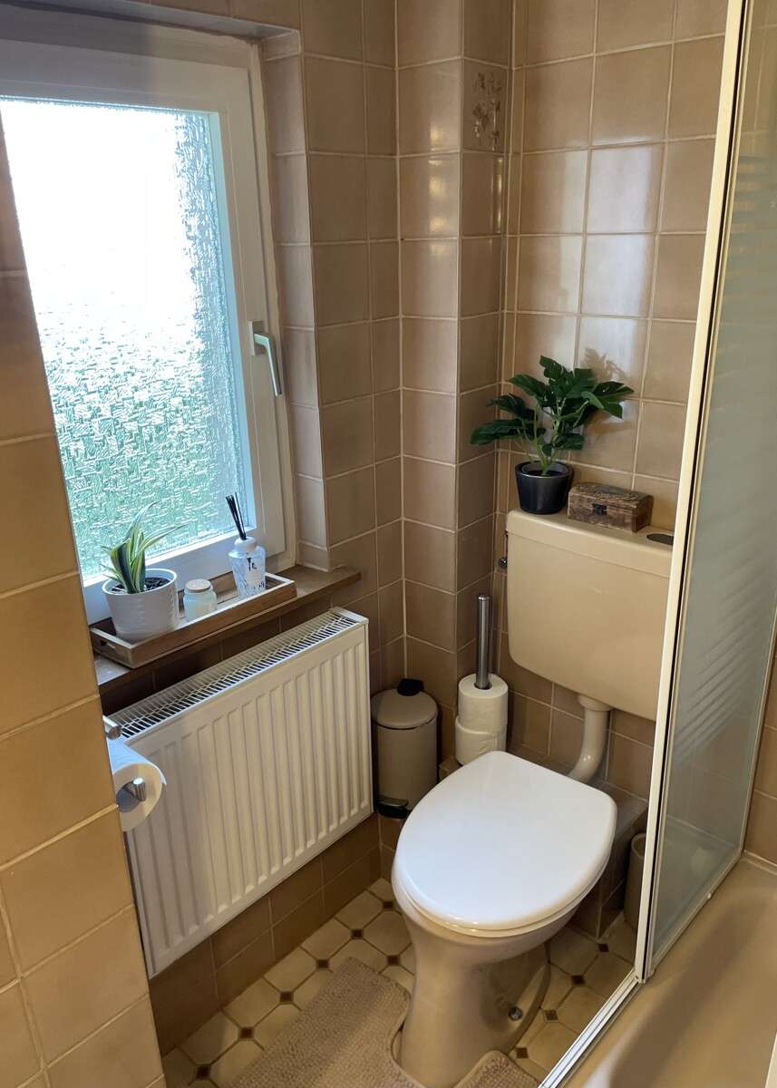 Immobilie in Niddatal - Charmantes Einfamilienhaus mit Remise und schönem Hof - Bild 0