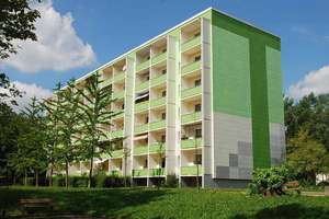 3-Zimmer-Wohnung in gepflegter Wohnanlage – Faleska-Meinig-Str. 146, 9122 Markersdorf, Chemnitz – Vorschaubild 1