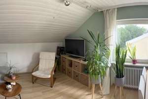 Gepflegte 2-Zimmer-Dachgeschosswohnung mit Einbauküche in Pforzheim-Sonnenberg – Die vollständige Adresse der Immobilie erhältst du vom Anbieter., 75180 Dillweißenstein, Pforzheim – Vorschaubild 3