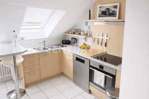 HELLE DACHGESCHOSS-WOHNUNGEN | Stuttgart-Vaihingen | Balkon | Kamin | Einziehen & Soforteinnahmen – Die vollständige Adresse der Immobilie erhältst du vom Anbieter., 70563 Österfeld, Stuttgart – Vorschaubild 4