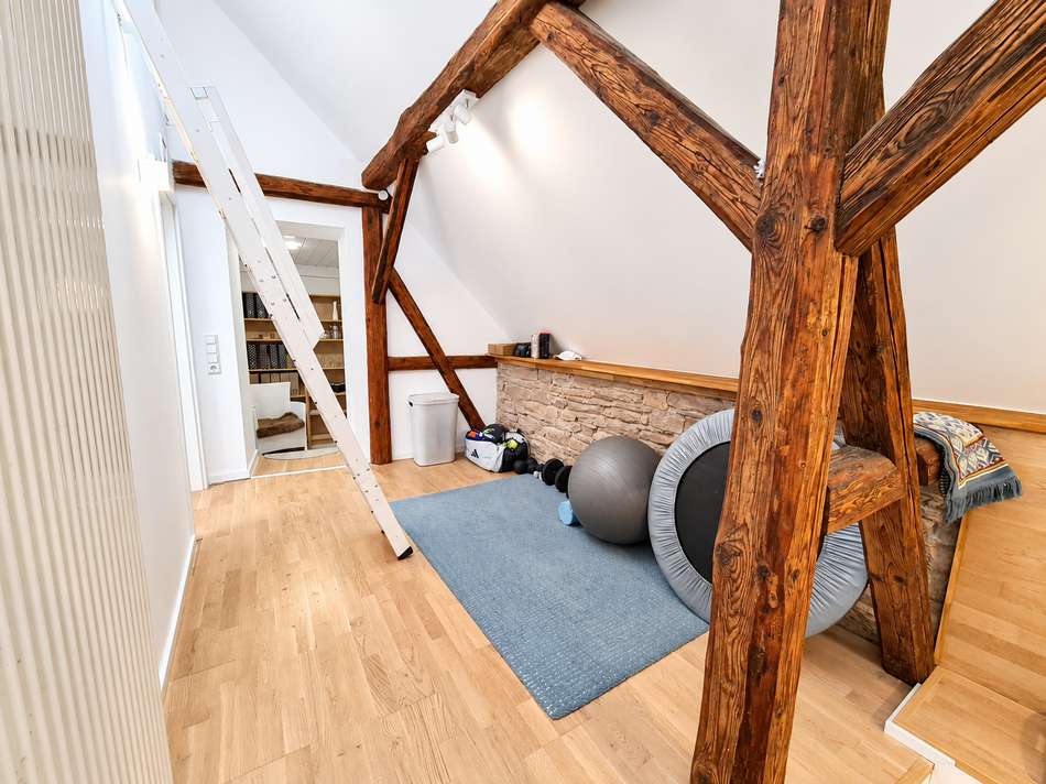 schönes Sichtgebälk