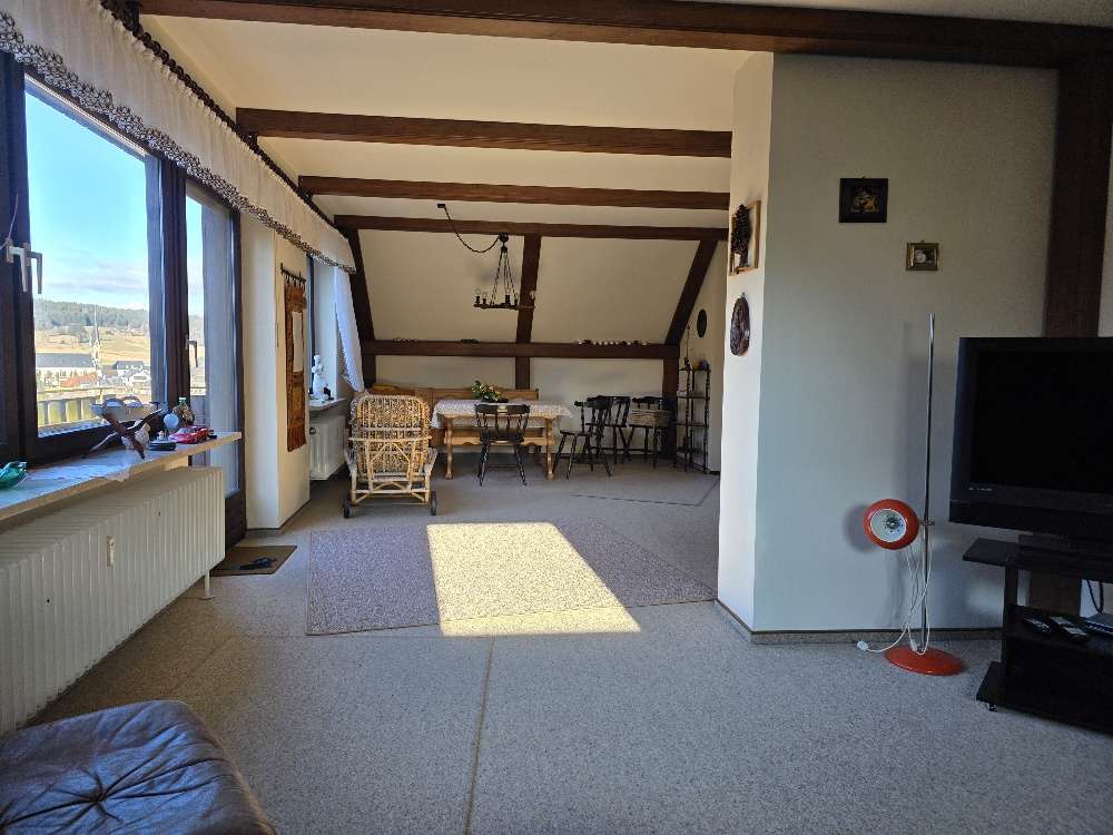 Immobilie in Bischofsgrün - *PROVISIONSFREI* ca. 77 m² große 2-Zi.-DG-ETW mit Balkon und Stellplatz - Bild 0