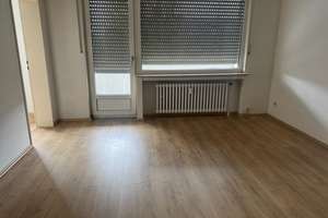 Helles Single-Appartement mit Balkon