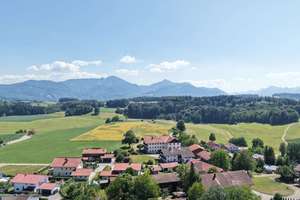 DHH in Vachendorf - Sonnige, zentrale Lage 600m² Grund, 168m² Wfl. - zu Fuß zu Schule & KiGa – 83377 Vachendorf – Vorschaubild 4