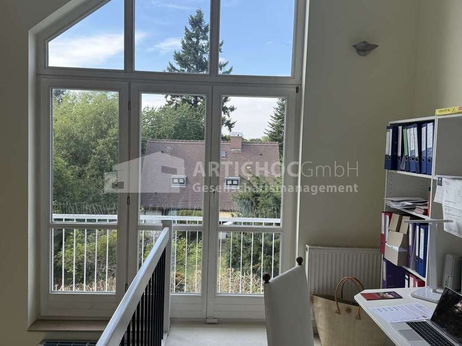 Empore-Blick raus
