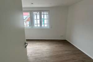 Architektonische Klarheit trifft Wohnkomfort – Erdgeschosswohnung mit Garten & Aufzugsdirektzugang – 53919 Weilerswist – Vorschaubild 14