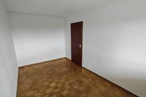 schöne 3 Zimmer-Wohnung mit 2 Balkonen und Garten in Stuttgart-Neugereut – Ibisweg 13, 70378 Neugereut, Stuttgart – Vorschaubild 9