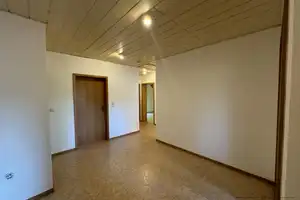 Attraktives Mehrfamilienhaus im malerischem Rieden – ideal für große Familien und Investoren – Amberg-Sulzbach (Kreis) – Vorschaubild 7