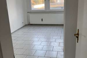 helle 2-Raum-Wohnung im Herzen von Lebenstedt – Chemnitzer Str. 86, 38226 Lebenstedt, Salzgitter – Vorschaubild 2